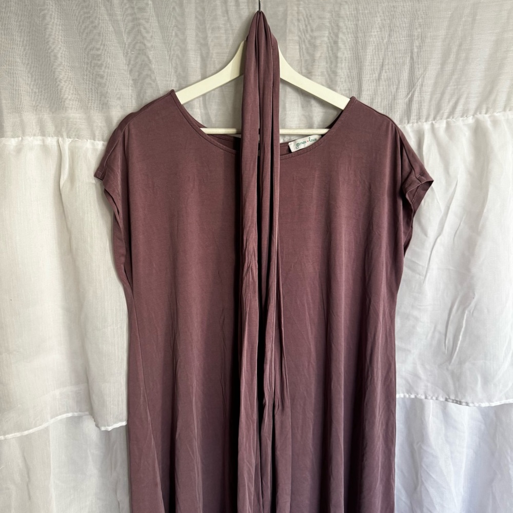 Grace & Lace Key Hole Dress - Picture 6 of 6